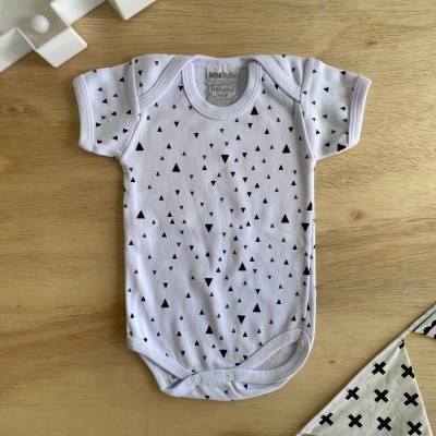 Body Manga Curta Triângulo