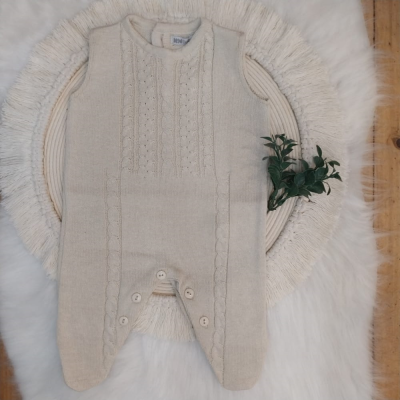 Jardineira Tricot Meia Trança Bege