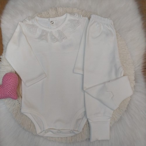 Conjunto Body com Gola Bordado Renda e Calça com pé Reversível Bege